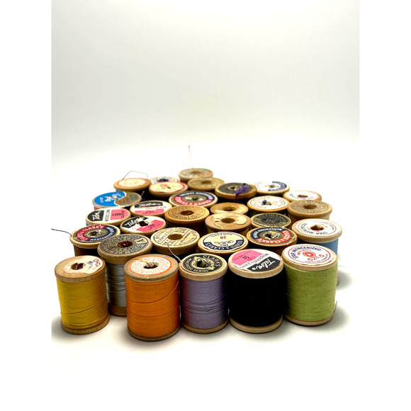 Vintage Thread On Wooden Spools Lot Of 30 - Picture 2 of 9
